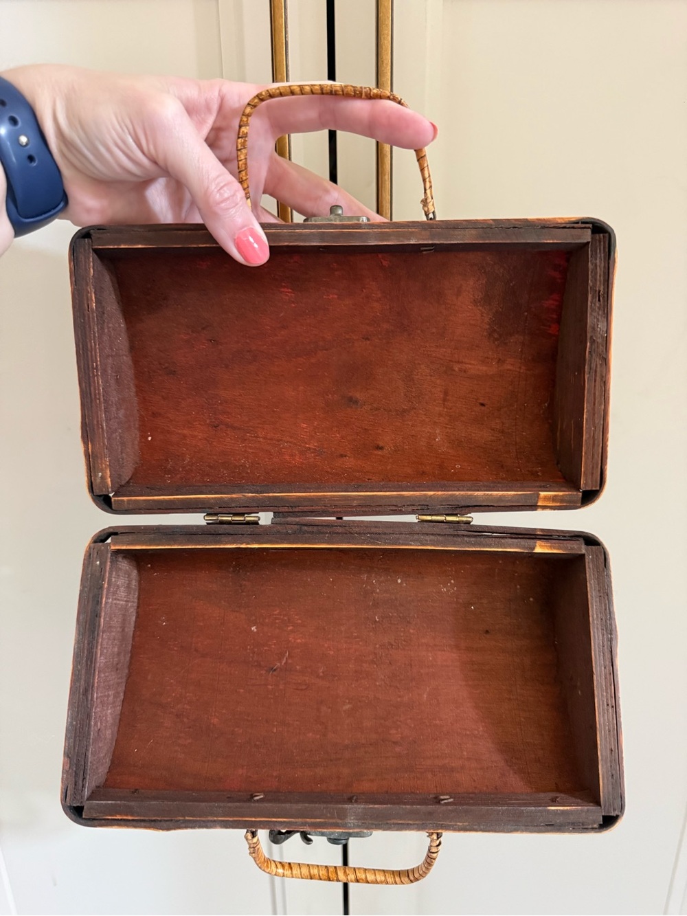 Vintage Floral Embossed Wood Framed Box Handbag Purse - Picture 4 of 5